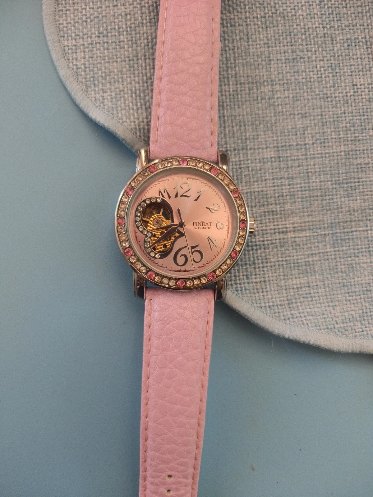 Montre automatique rose